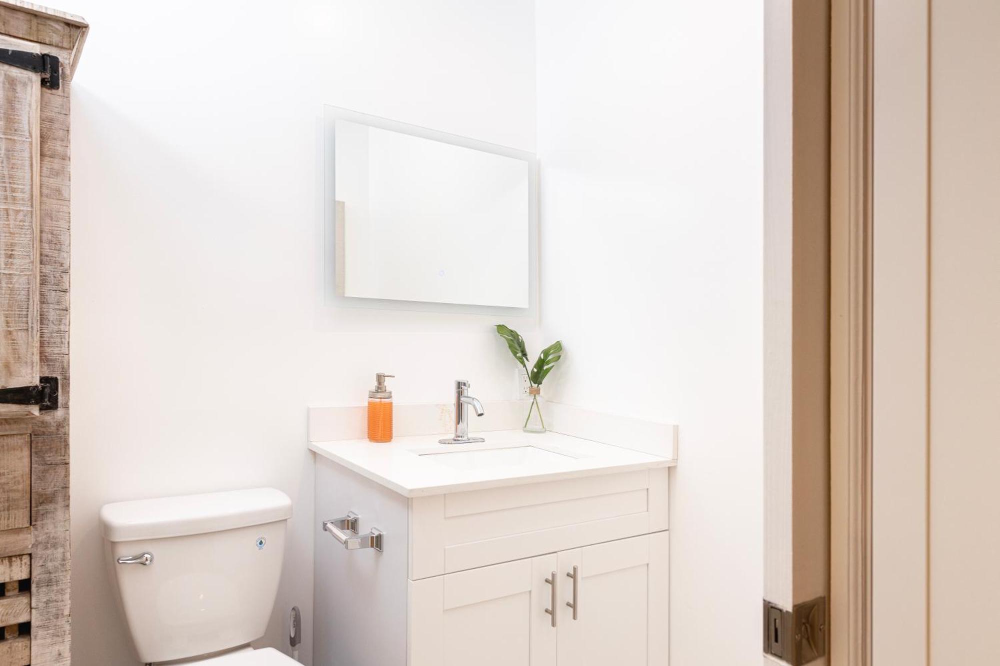 Beautiful Casita With King Bed And Private Patio Close To Calle 8, Mia Airport, Coral Gables Miami Ngoại thất bức ảnh