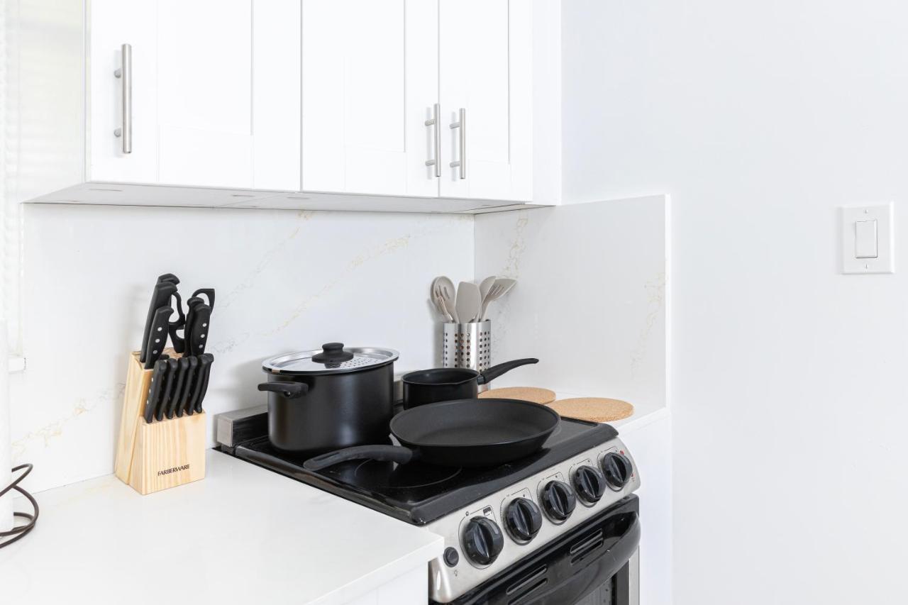 Beautiful Casita With King Bed And Private Patio Close To Calle 8, Mia Airport, Coral Gables Miami Ngoại thất bức ảnh