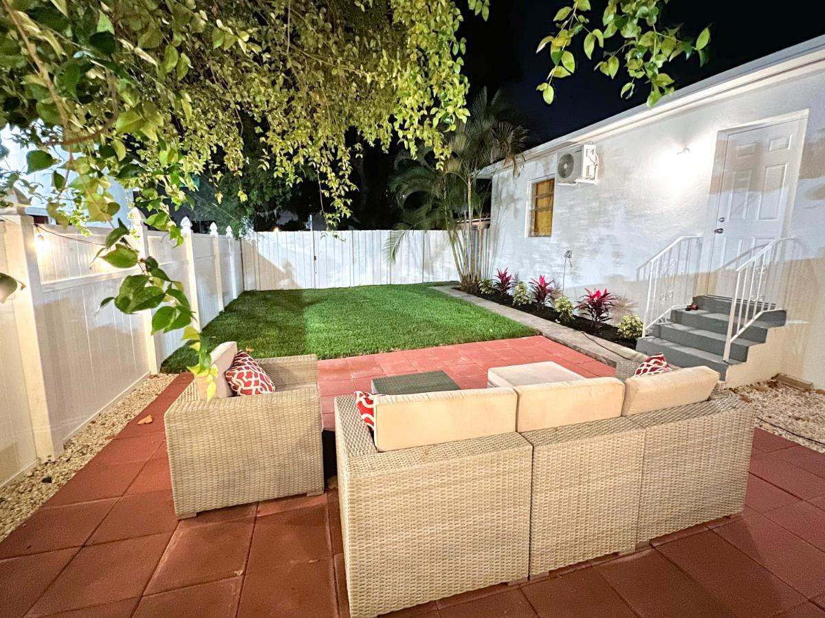Beautiful Casita With King Bed And Private Patio Close To Calle 8, Mia Airport, Coral Gables Miami Ngoại thất bức ảnh